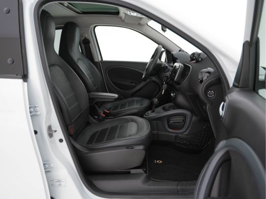 Smart Forfour EQ Business Solution Cool&Media-Pack 18 kWh [ 3-Fase ] (INCL-BTW) *PANO | FULL-LEATHER | NAVI-FUL... ActivLease financial lease