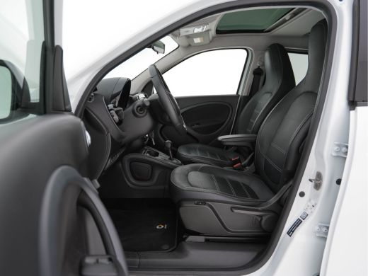 Smart Forfour EQ Business Solution Cool&Media-Pack 18 kWh [ 3-Fase ] (INCL-BTW) *PANO | FULL-LEATHER | NAVI-FUL... ActivLease financial lease