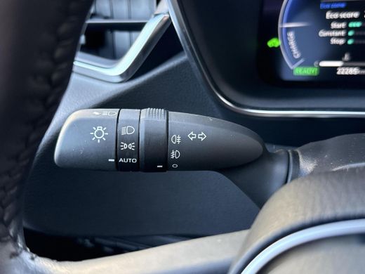 Toyota Corolla Touring Sports Hybrid 140 Dynamic **DODEHOEK DETECTIE/ STUUR EN STOELVERWARMING/ 36 MAANDEN GARANTIE ActivLease financial lease
