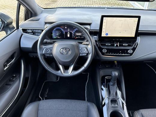 Toyota Corolla Touring Sports Hybrid 140 Dynamic **DODEHOEK DETECTIE/ STUUR EN STOELVERWARMING/ 36 MAANDEN GARANTIE ActivLease financial lease