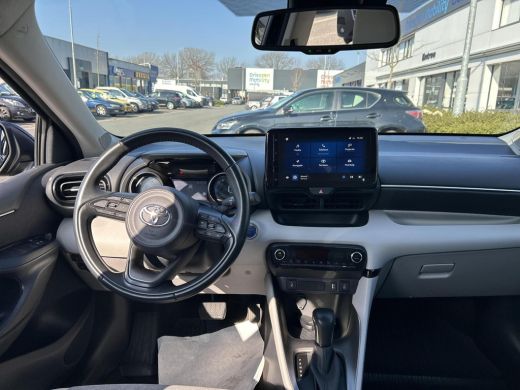 Toyota Yaris 1.5 Hybrid Executive ActivLease financial lease