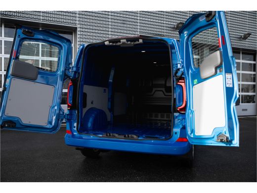 Volkswagen Transporter 2.0 TDI 170PK Bulli Intro L2 | Digital Cockpit | LED | Navigatie | ActivLease financial lease