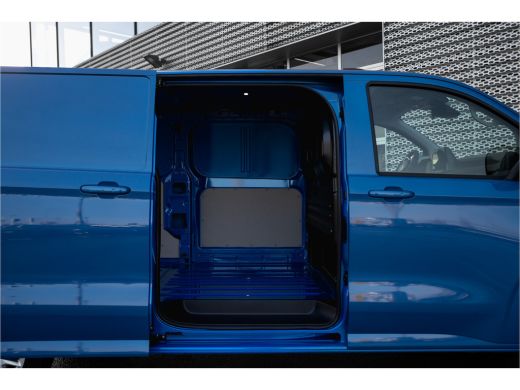Volkswagen Transporter 2.0 TDI 170PK Bulli Intro L2 | Digital Cockpit | LED | Navigatie | ActivLease financial lease