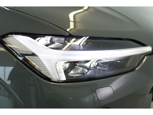 Volvo  XC60 Volvo T6 350PK AWD Plus Dark | Trekhaak | Gelamineerd Glas | Adapt Led | Alarm ActivLease financial lease