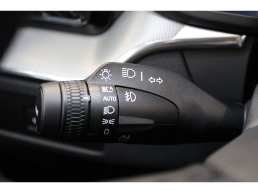 Volvo  XC60 Volvo T6 350PK AWD Plus Dark | Trekhaak | Gelamineerd Glas | Adapt LED | All Season ActivLease financial lease