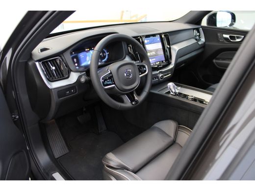 Volvo  XC60 Volvo T6 350PK AWD Plus Dark | Trekhaak | Gelamineerd Glas | Adapt LED | All Season ActivLease financial lease