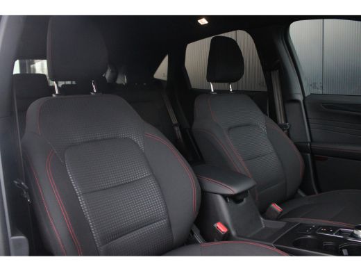 Ford Kuga 2.5 PHEV ST-Line | Black-Edition! | Camera | Standkachel | Dealer Onderhouden | Apple Carplay / A... ActivLease financial lease