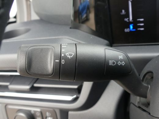 Ford Transit Custom Ford 320 2.0 TDCI L2H1 Limited AUTOMATIC ActivLease financial lease