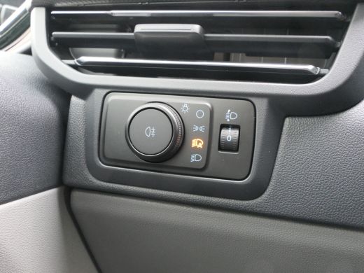 Ford Transit Custom Ford 320 2.0 TDCI L2H1 Limited | € 5.453,- Voorraad Voordeel | | 17" Lichtmetalen velgen | Driver... ActivLease financial lease