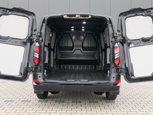 Ford Transit Custom 320 136 pk Automaat 2.0 TDCI L2H1 Limited | € 5.330,- Voorraad Voordeel | Uit voorraad leverbaar!... ActivLease financial lease