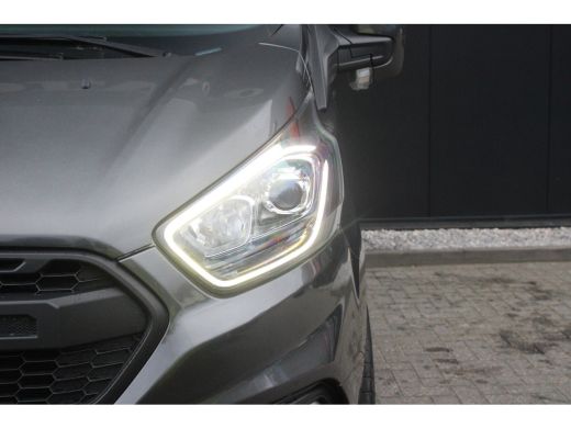 Ford Transit Custom 320 2.0 TDCI L1H1 Limited Dubbele cabine Automaat | Dealer o.h. | 20'' Lichtmetalen velgen | Trek... ActivLease financial lease