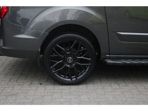 Ford Transit Custom 320 2.0 TDCI L1H1 Limited Dubbele cabine Automaat | Dealer o.h. | 20'' Lichtmetalen velgen | Trek... ActivLease financial lease
