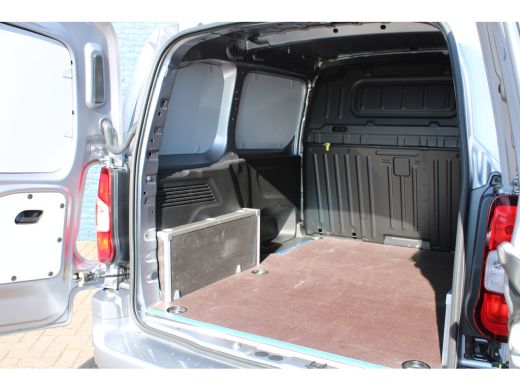 Opel Combo Opel 1.5 BlueHDi 130 S&S L1 | Automaat | Navigatie | Camera | 3-Zits | Lichtmetaal | ActivLease financial lease