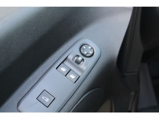 Opel Combo Opel 1.5 BlueHDi 130 S&S L1 | Automaat | Navigatie | Camera | 3-Zits | Lichtmetaal | ActivLease financial lease