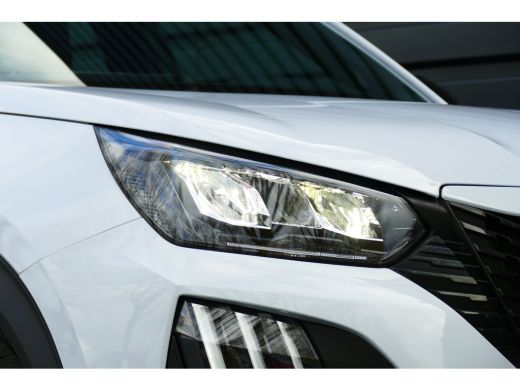 Peugeot 2008 Peugeot Active / NAVI / LED / CLIMA / PDC / CAMERA / BLUETOOTH / CRUISECONTROL / VOORRAAD / DIREC... ActivLease financial lease