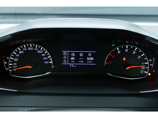 Peugeot 2008 Peugeot Active / NAVI / LED / CLIMA / PDC / CAMERA / BLUETOOTH / CRUISECONTROL / VOORRAAD / DIREC... ActivLease financial lease
