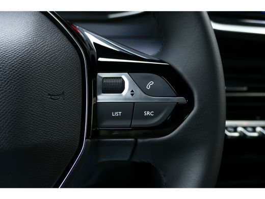 Peugeot 2008 Peugeot Active / NAVI / LED / CLIMA / PDC / CAMERA / BLUETOOTH / CRUISECONTROL / VOORRAAD / DIREC... ActivLease financial lease