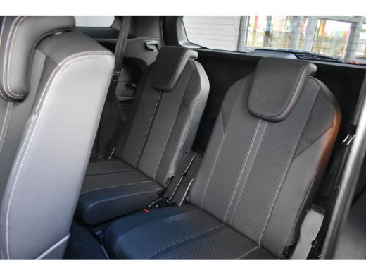 Peugeot 5008 Peugeot 1.2 Hybrid GT 136pk Automaat 7p. | Navigatie | Climate Control | Half-Leder | Achteruitri... ActivLease financial lease