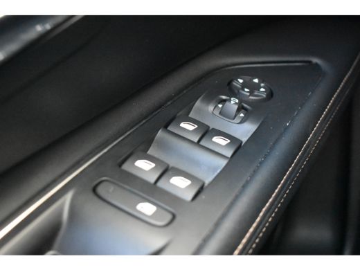Peugeot 5008 Peugeot 1.2 Hybrid GT 136pk Automaat 7p. | Navigatie | Climate Control | Half-Leder | Achteruitri... ActivLease financial lease