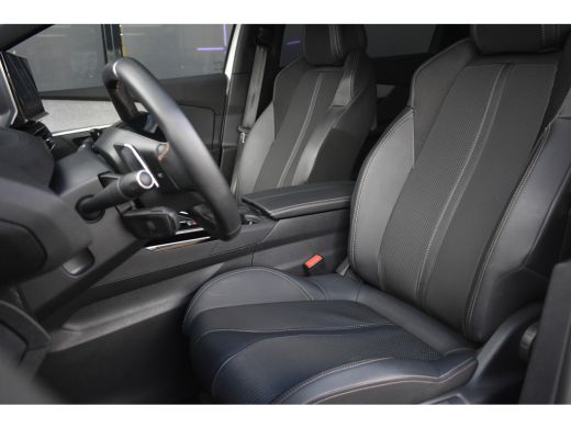 Peugeot 5008 Peugeot 1.2 Hybrid GT 136pk Automaat 7p. | Navigatie | Climate Control | Half-Leder | Achteruitri... ActivLease financial lease