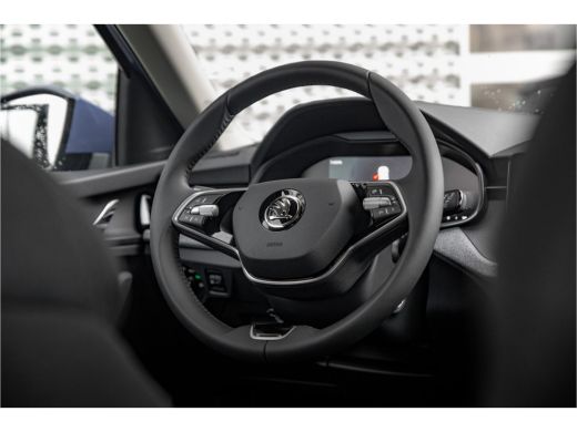 Skoda Kamiq ŠKODA Selection | Cruise control met speedlimiter | Driver Activity Assistant, vermoeidheid waars... ActivLease financial lease