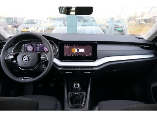 Skoda Octavia Combi 1.5 TSI 116PK Edition | Stoel+stuurverwarming | Parkeersensoren | Trekhaak | ActivLease financial lease