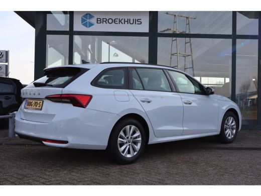 Skoda Octavia Combi 1.5 TSI 116PK Edition | Stoel+stuurverwarming | Parkeersensoren | Trekhaak | ActivLease financial lease
