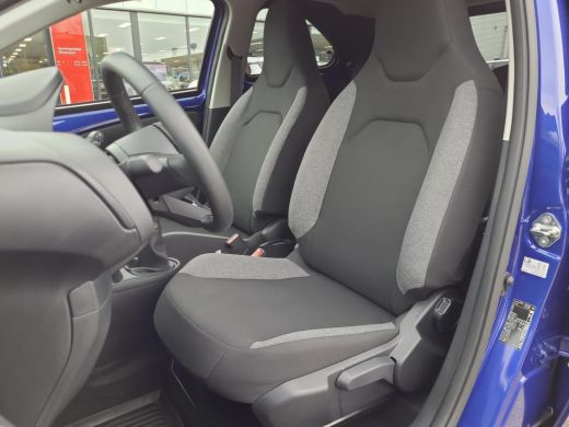 Toyota Aygo X 1.0 VVT-i MT first | Apple CarPlay | Climate Control | Stoelverwarming | Rijklaarprijs incl. gara... ActivLease financial lease