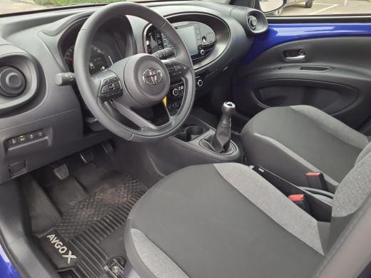 Toyota Aygo X 1.0 VVT-i MT first | Apple CarPlay | Climate Control | Stoelverwarming | Rijklaarprijs incl. gara... ActivLease financial lease