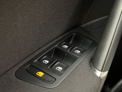 Volkswagen e-Golf Volkswagen E-DITION | Airco (automatisch) | Boordcomputer | LED dagrijverlichting ActivLease financial lease