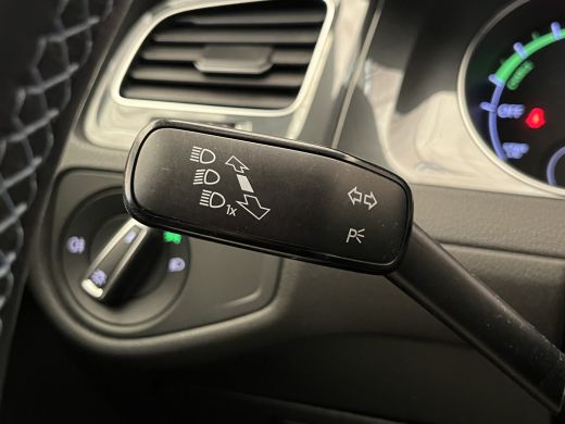 Volkswagen e-Golf Volkswagen E-DITION | Airco (automatisch) | Boordcomputer | LED dagrijverlichting ActivLease financial lease