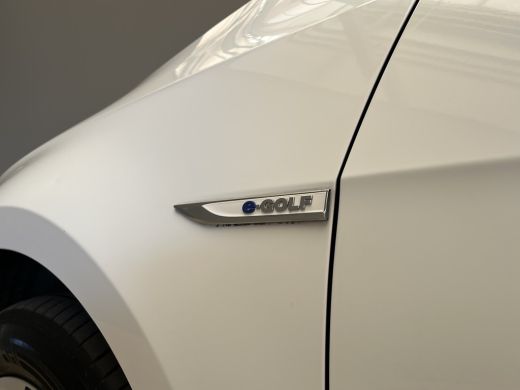 Volkswagen e-Golf Volkswagen E-DITION | Airco (automatisch) | Boordcomputer | LED dagrijverlichting ActivLease financial lease