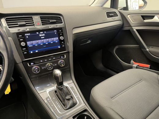 Volkswagen e-Golf Volkswagen E-DITION | Airco (automatisch) | Boordcomputer | LED dagrijverlichting ActivLease financial lease