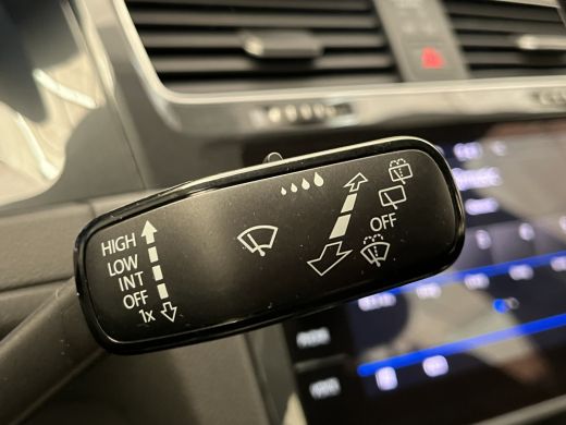 Volkswagen e-Golf Volkswagen E-DITION | Airco (automatisch) | Boordcomputer | LED dagrijverlichting ActivLease financial lease
