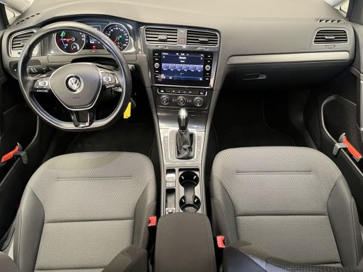 Volkswagen e-Golf Volkswagen E-DITION | Airco (automatisch) | Boordcomputer | LED dagrijverlichting ActivLease financial lease