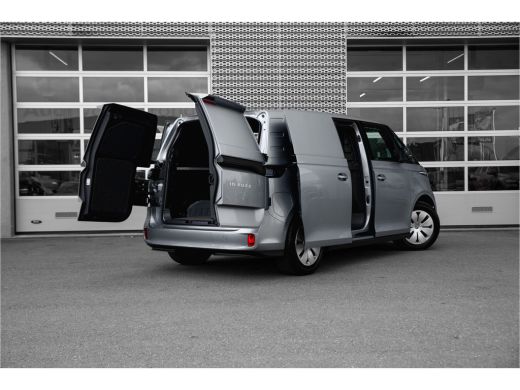Volkswagen ID. Buzz | 2024 | Dubbele Schuifdeur | Achterdeuren | IQ Light | Trekhaak | Bijrijdersbank ActivLease financial lease
