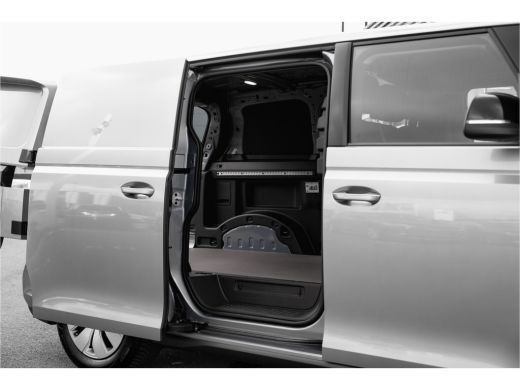 Volkswagen ID. Buzz | 2024 | Dubbele Schuifdeur | Achterdeuren | IQ Light | Trekhaak | Bijrijdersbank ActivLease financial lease