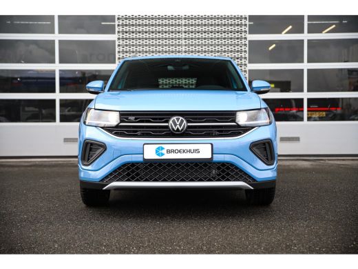 Volkswagen T-Cross Volkswagen R-Line Inclusief € 2000,- inruilvoordeel | 'App-Connect' draadloze smartphone integrat... ActivLease financial lease