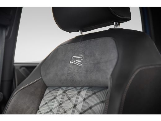 Volkswagen T-Cross Volkswagen R-Line Inclusief € 2000,- inruilvoordeel | 'App-Connect' draadloze smartphone integrat... ActivLease financial lease