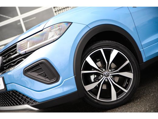 Volkswagen T-Cross Volkswagen R-Line Inclusief € 2000,- inruilvoordeel | 'App-Connect' draadloze smartphone integrat... ActivLease financial lease