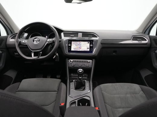Volkswagen Tiguan 1.5 TSI 130pk Comfortline Navigatie Panoramadak Stoelverwarming Acc 340 ActivLease financial lease