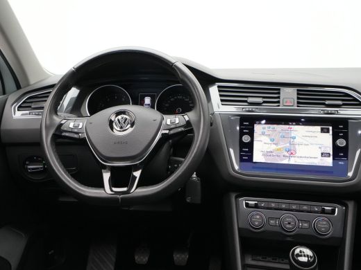 Volkswagen Tiguan 1.5 TSI 130pk Comfortline Navigatie Panoramadak Stoelverwarming Acc 340 ActivLease financial lease
