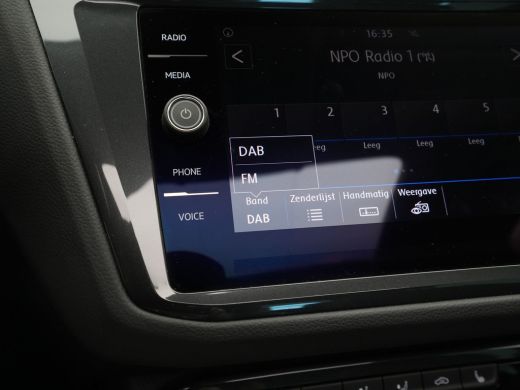 Volkswagen Tiguan 1.5 TSI 130pk Comfortline Navigatie Panoramadak Stoelverwarming Acc 340 ActivLease financial lease