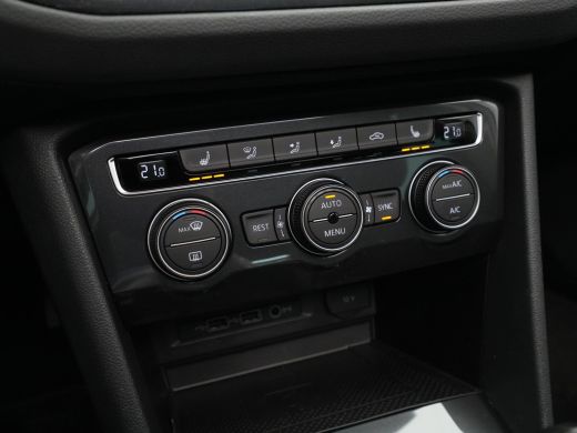 Volkswagen Tiguan 1.5 TSI 130pk Comfortline Navigatie Panoramadak Stoelverwarming Acc 340 ActivLease financial lease