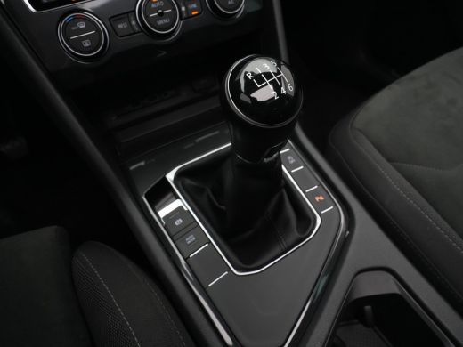 Volkswagen Tiguan 1.5 TSI 130pk Comfortline Navigatie Panoramadak Stoelverwarming Acc 340 ActivLease financial lease