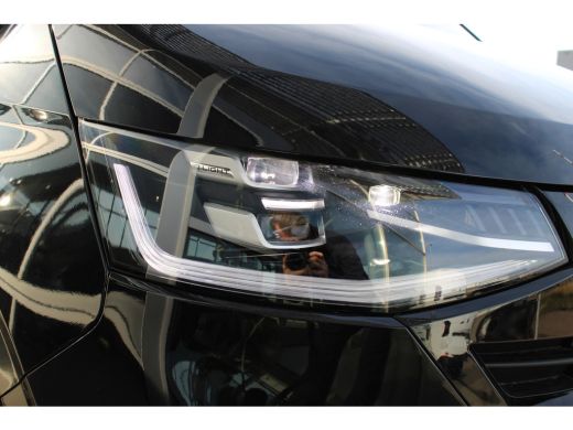 Volkswagen Transporter BPM VRIJ | Bulli | 2.0 TDI 170 PK | Automaat | L1 | Navi | Camera | LED Matrix | Softclose | Stoe... ActivLease financial lease