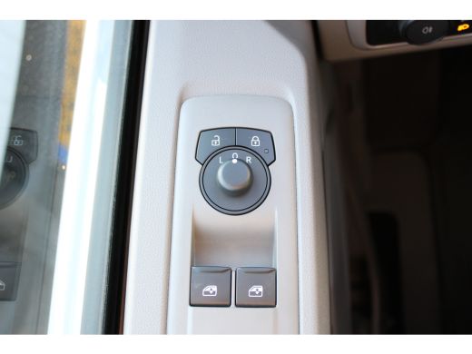 Volkswagen Transporter BPM VRIJ | 2.0 TDI 112PK | Life | L1 | Cruise Control | Apple Carplay | PDC | Achteruitrijamera ActivLease financial lease