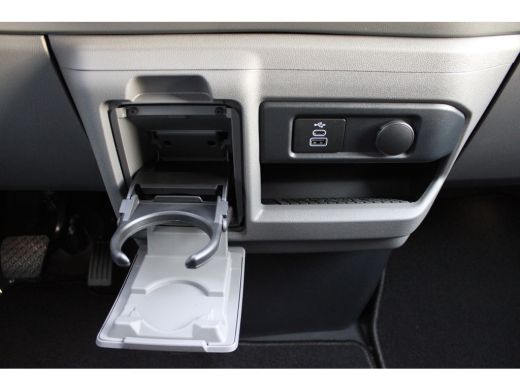 Volkswagen Transporter BPM VRIJ | Style | 2.0 TDI 150PK | L1 | Automaat | Apple Carplay | Full Led | PDC | Navi ActivLease financial lease