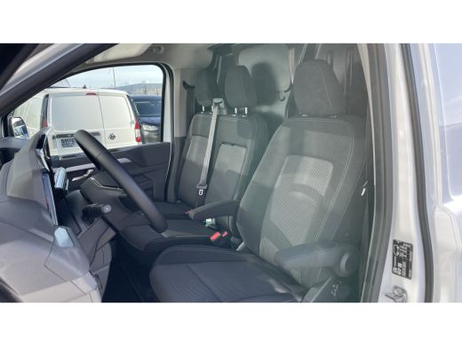 Volkswagen Transporter BPM VRIJ | L2 | 2.0 TDI 112PK | Life | Airco | Trekhaak | Camera | App Connect | Keyless start | ... ActivLease financial lease