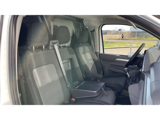Volkswagen Transporter BPM VRIJ | L2 | 2.0 TDI 112PK | Life | Airco | Trekhaak | Camera | App Connect | Keyless start | ... ActivLease financial lease